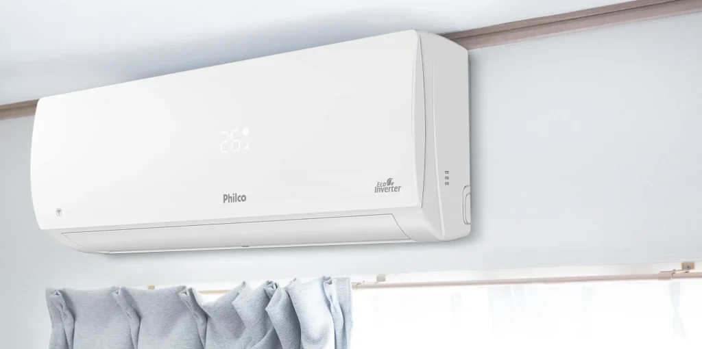 ar-condicionado inverter branco em sala branca