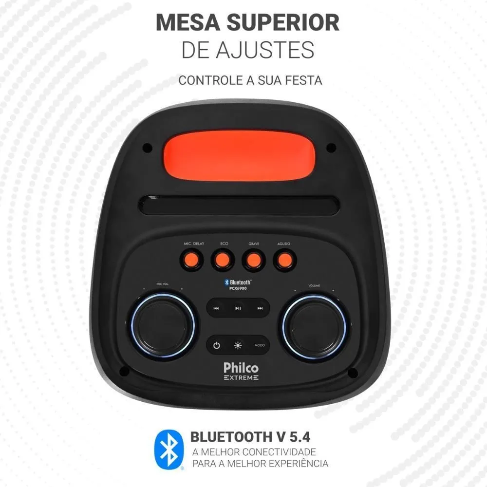 Painel superior da Caixa de Som Philco EX Bass 1200W PCX6900 com controles de volume, eco, grave e agudo, conexão Bluetooth 5.4 e design moderno em preto e laranja.